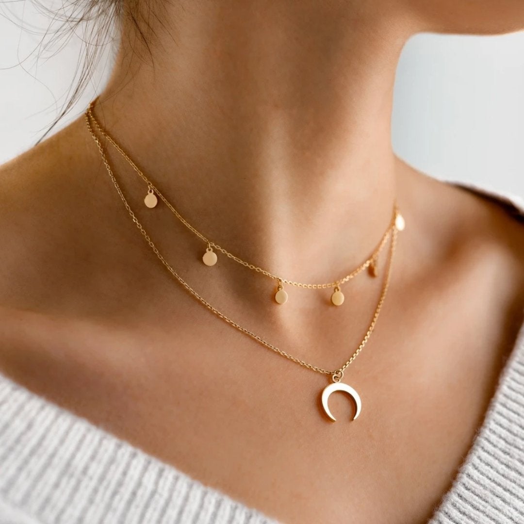 VIVILY | Elegante Goldkette mit zartem Mondmuster