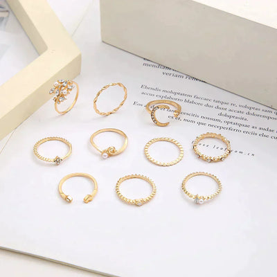 VIVILY | Set aus 10 eleganten Boho-Ringen für einen raffinierten Look
