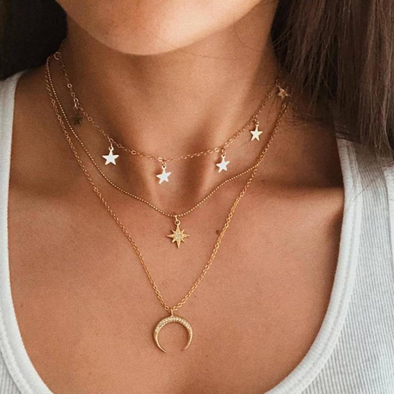 VIVILY | Elegante Goldkette mit zartem Mondmuster