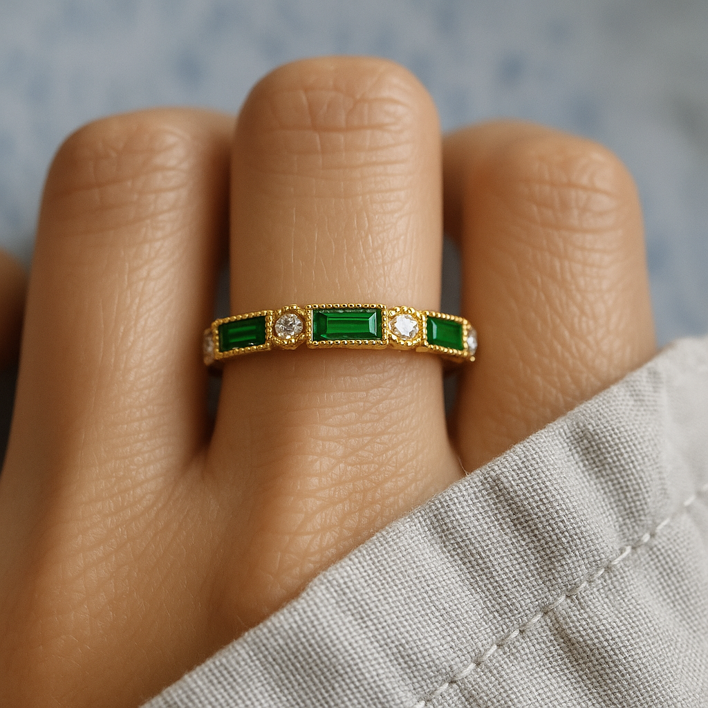 VIVILY | Grüner Einlege-Zirkonia Goldring