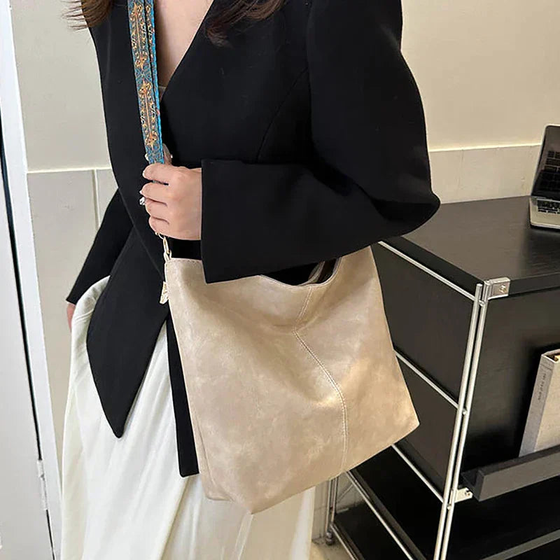 Marianne™ | Klassische Schultertasche mit verstellbarem Muster-Riemen