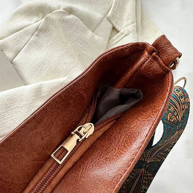Marianne™ | Klassische Schultertasche mit verstellbarem Muster-Riemen