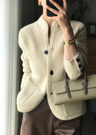 Hayden Claire | Eleganter Cardigan mit Knöpfen
