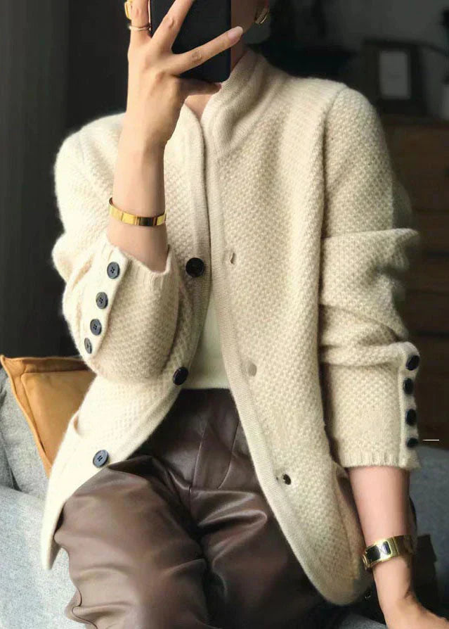 Hayden Claire | Eleganter Cardigan mit Knöpfen
