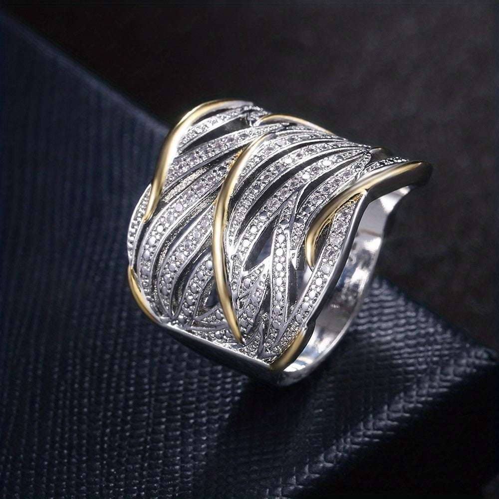 Eleganter Geschichteter Twist-Ring