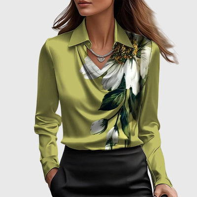 Anneliese™ | Bluse mit edlem Glanz & Faltenausschnitt