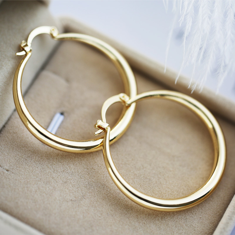 VIVILY | Vintage-Ohrringe aus Gold für einen außergewöhnlichen Stil