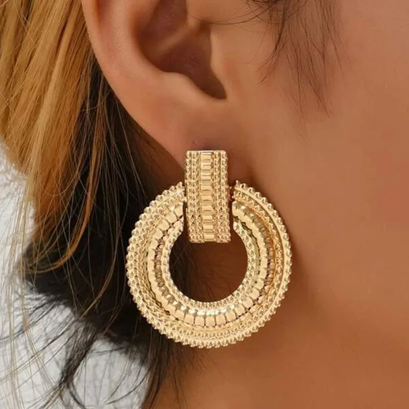 VIVILY | Goldene Mandala-Ohrringe mit filigranem Design
