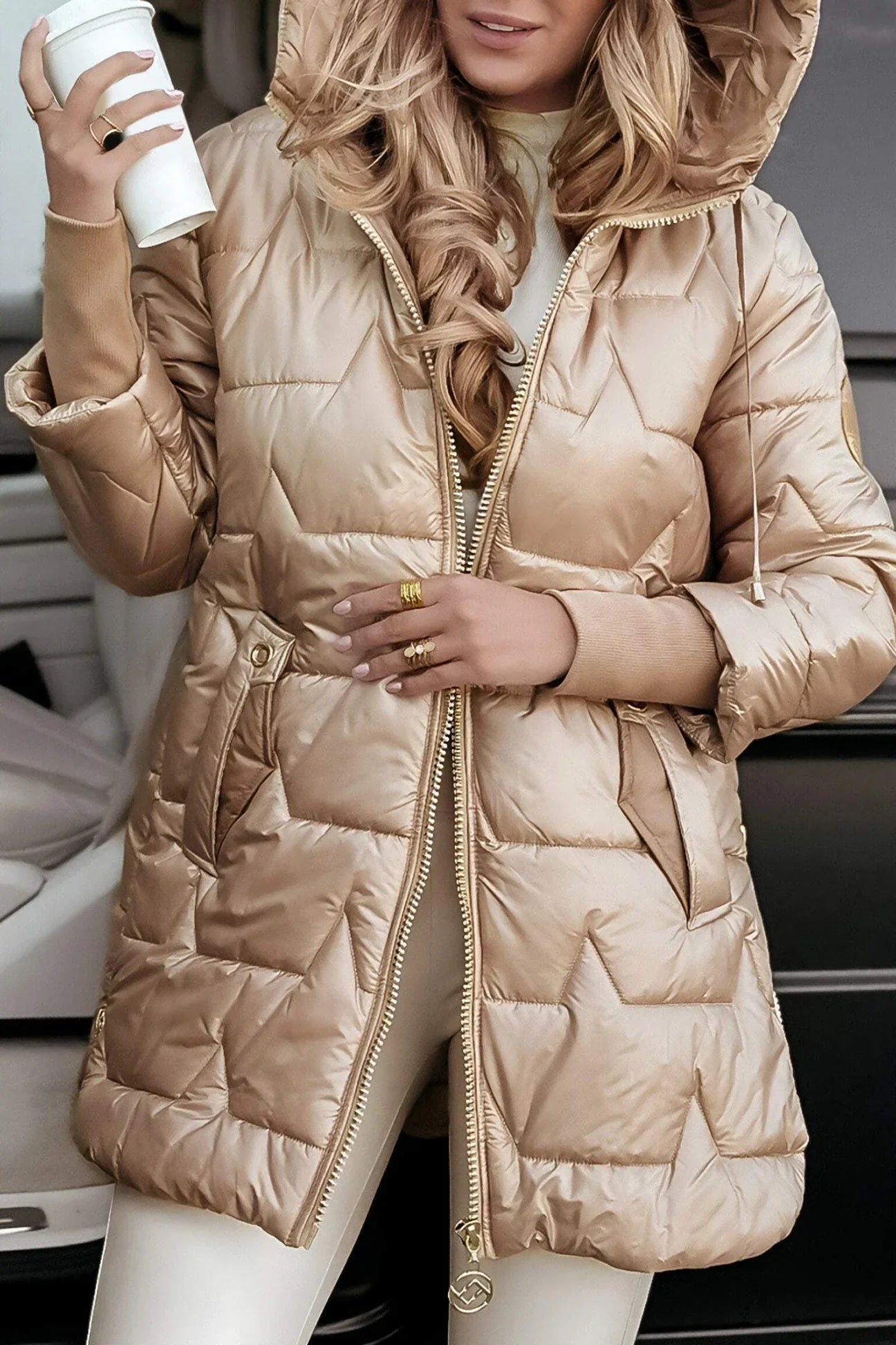 Katja | Eleganter Wintermantel mit Kapuze und Fütterung