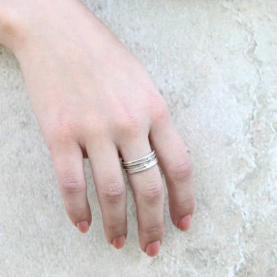 VIVILY | Glänzender Goldring aus Silber