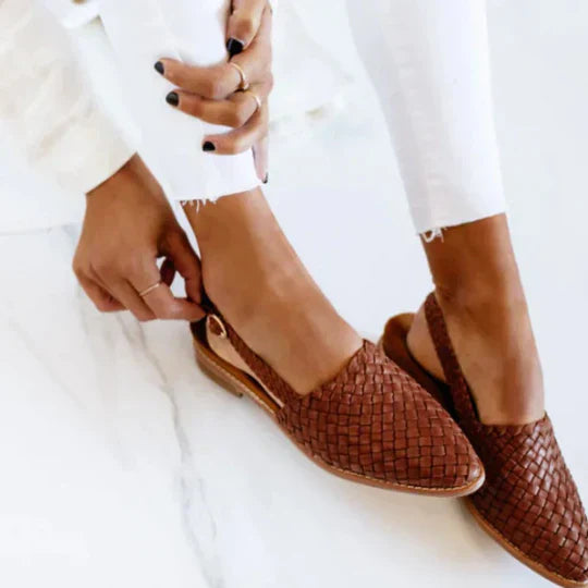 VIVILY | Elegante Handgefertigte Sandalen